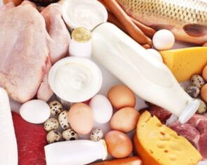 Keto dieta se vyznačuje přítomností vydatných jídel na jídelním lístku.